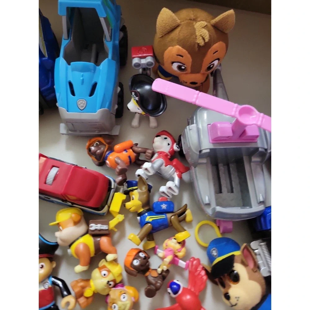 PAW Patrol  Characters & Vehicles dogs figures mixed lot Puppies Plane